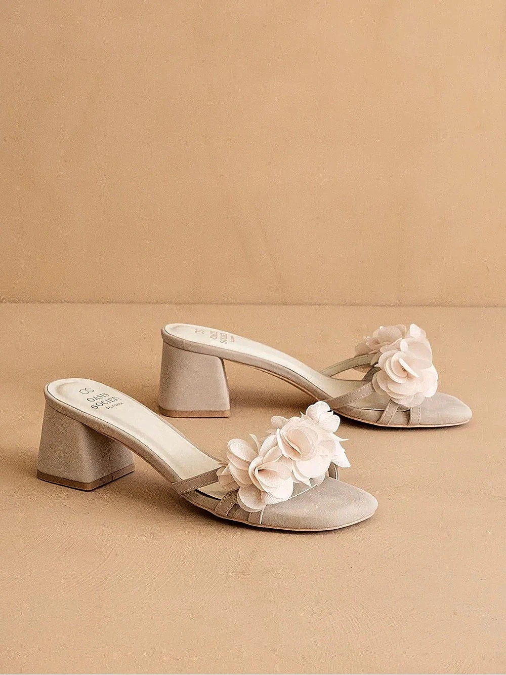 Oasis Society - NIB The Noor Floral Block Heel US 7.5